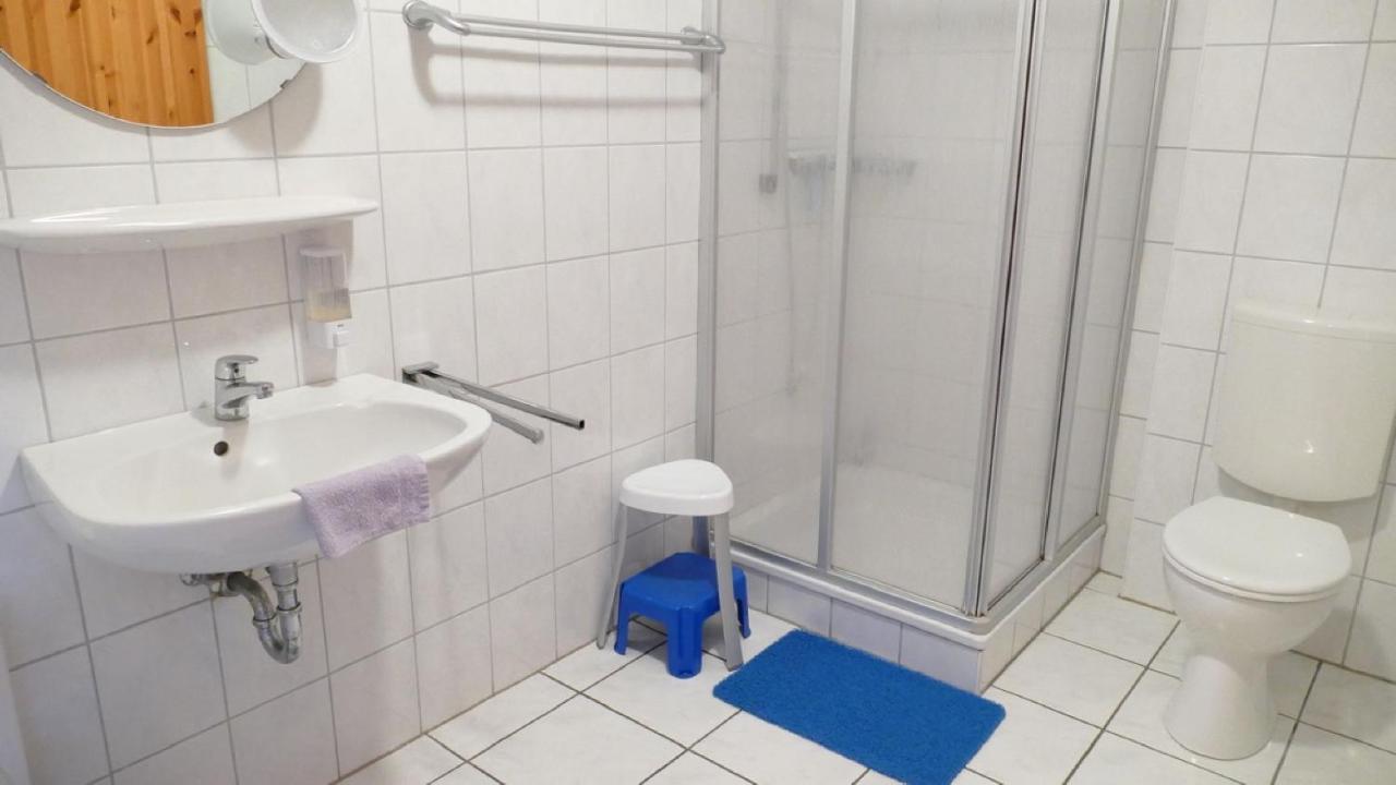 Ferienwohnung Fokuhl Im Strohhus Hooksiel Schillig Buitenkant foto